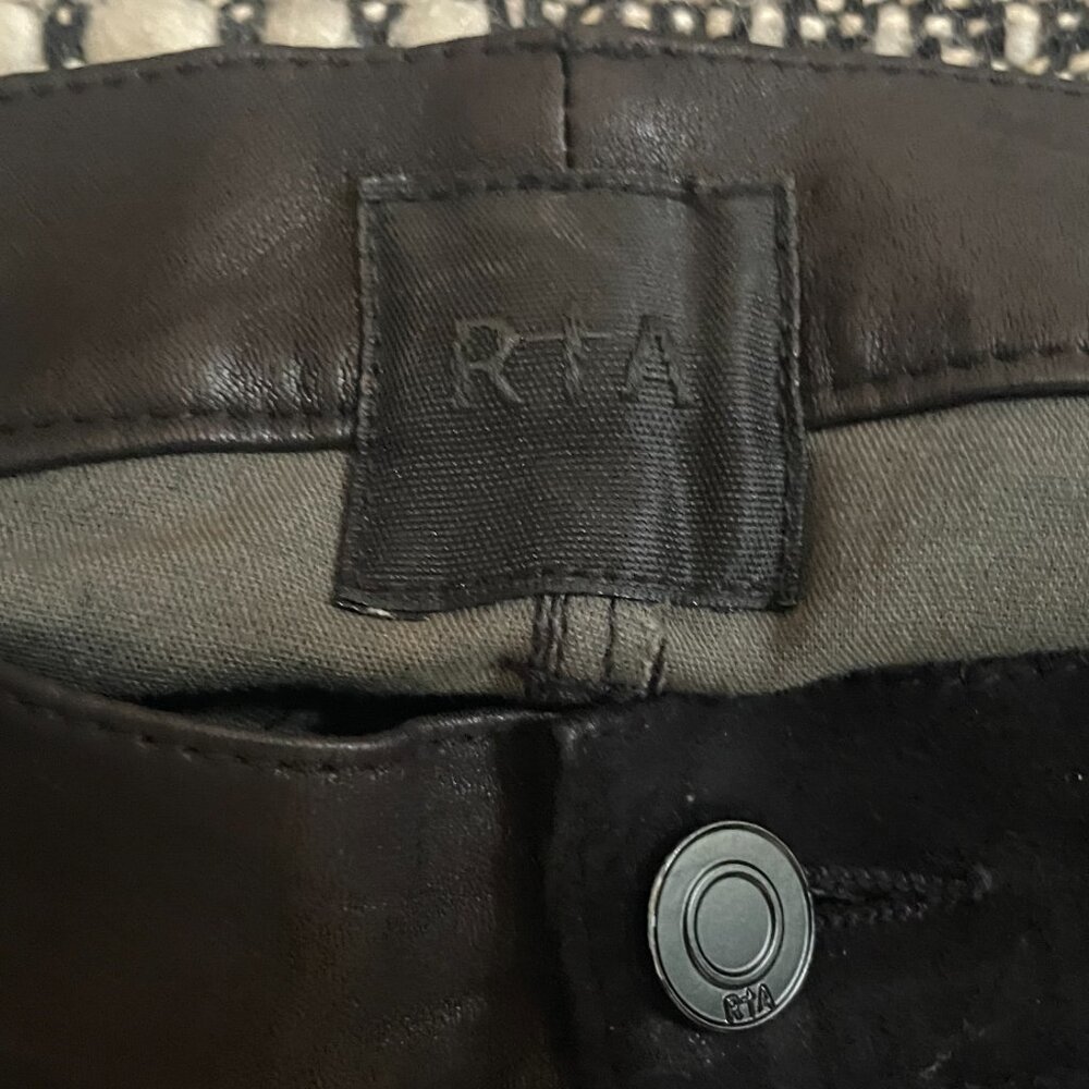 New RtA Black Lamb Leather Zip-Around Designer Pants NWOT Size 25 - Picture 3 of 13